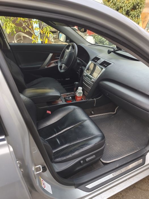 Продам Тойоту Камри 40