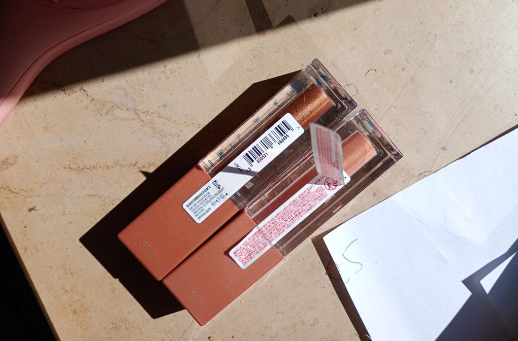 Zestaw róż do policzków w płynie Sunkisser od Maybelline