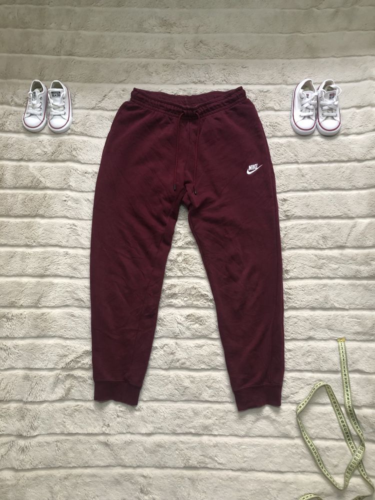 NIKE NSW (S/M) бордовые женские спортивные штаны красные на манжете