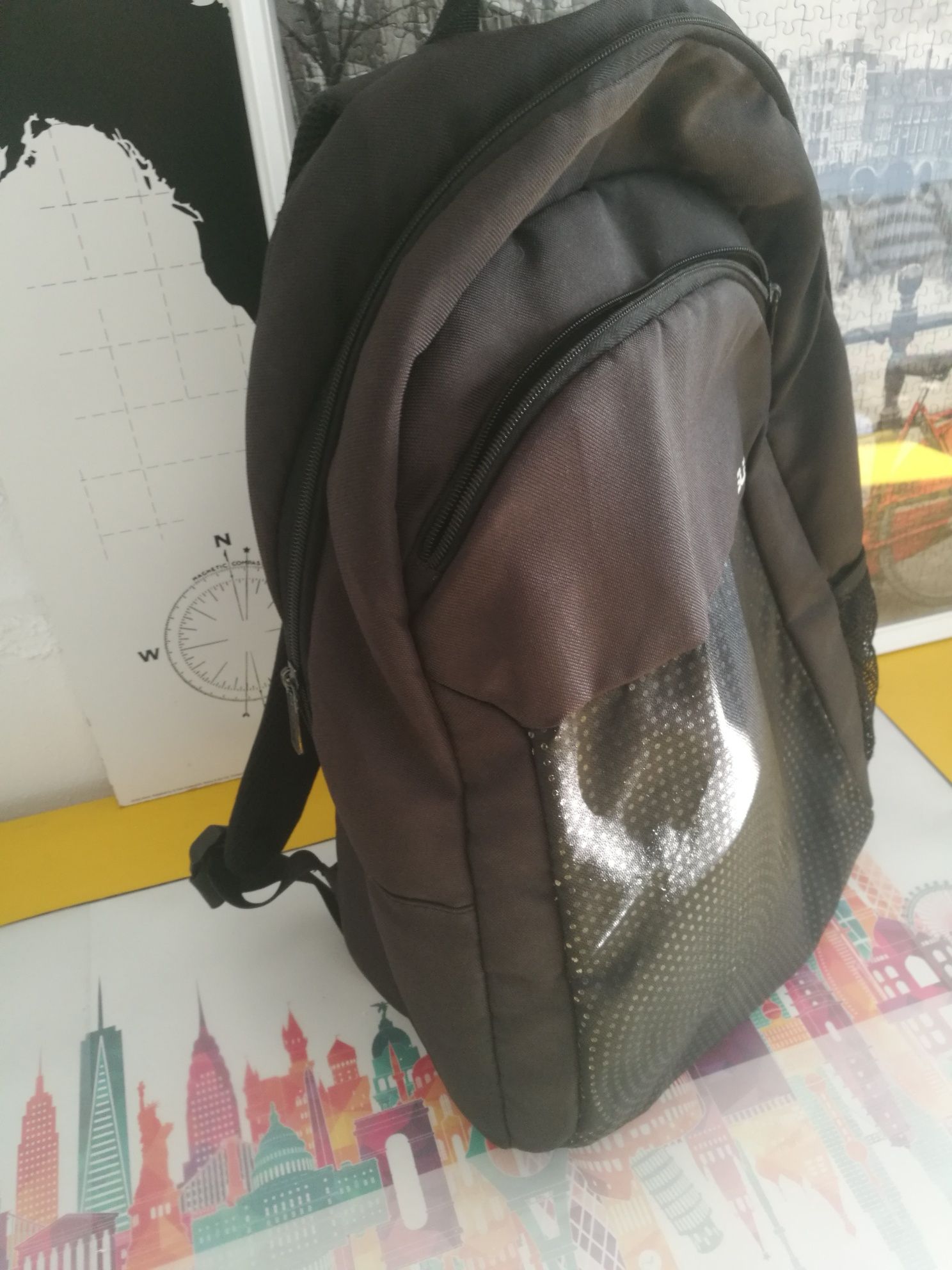 Mochila marca Asus