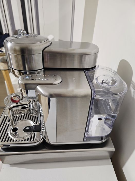 Nespresso Creatista Vertuo c/ garantia