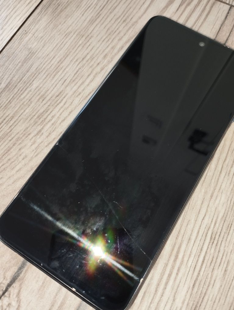sprzedam telefon Xiaomi Redmi note 9 pro 6gb RAM. Mogę zejść z ceny!!!
