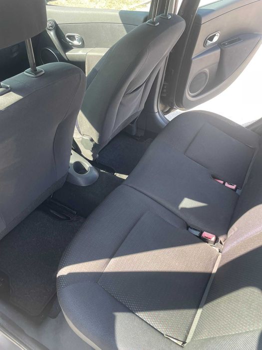 Renault Clio 1.5 dCi 2006 | Económico | AC | Muito Bem Estimado