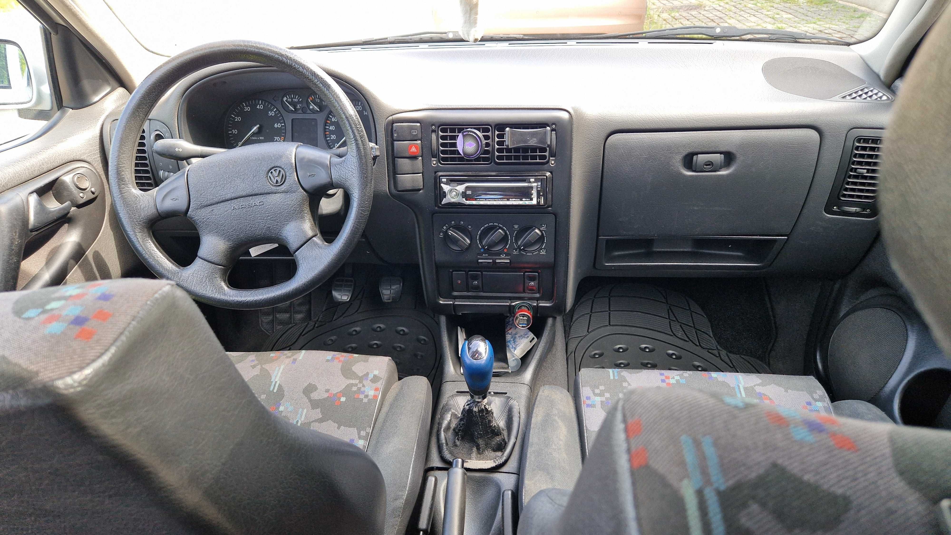 VW Polo 1.4 DOHC 16V 100cv