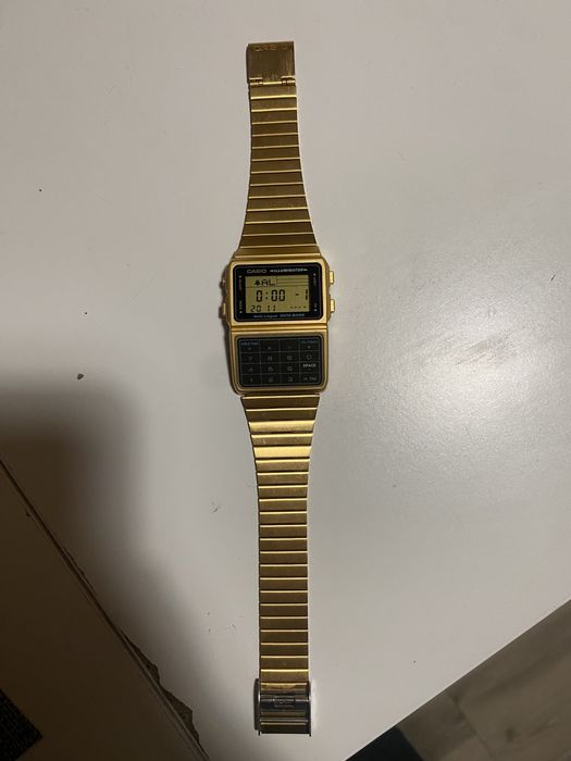 Zegarek casio złoty