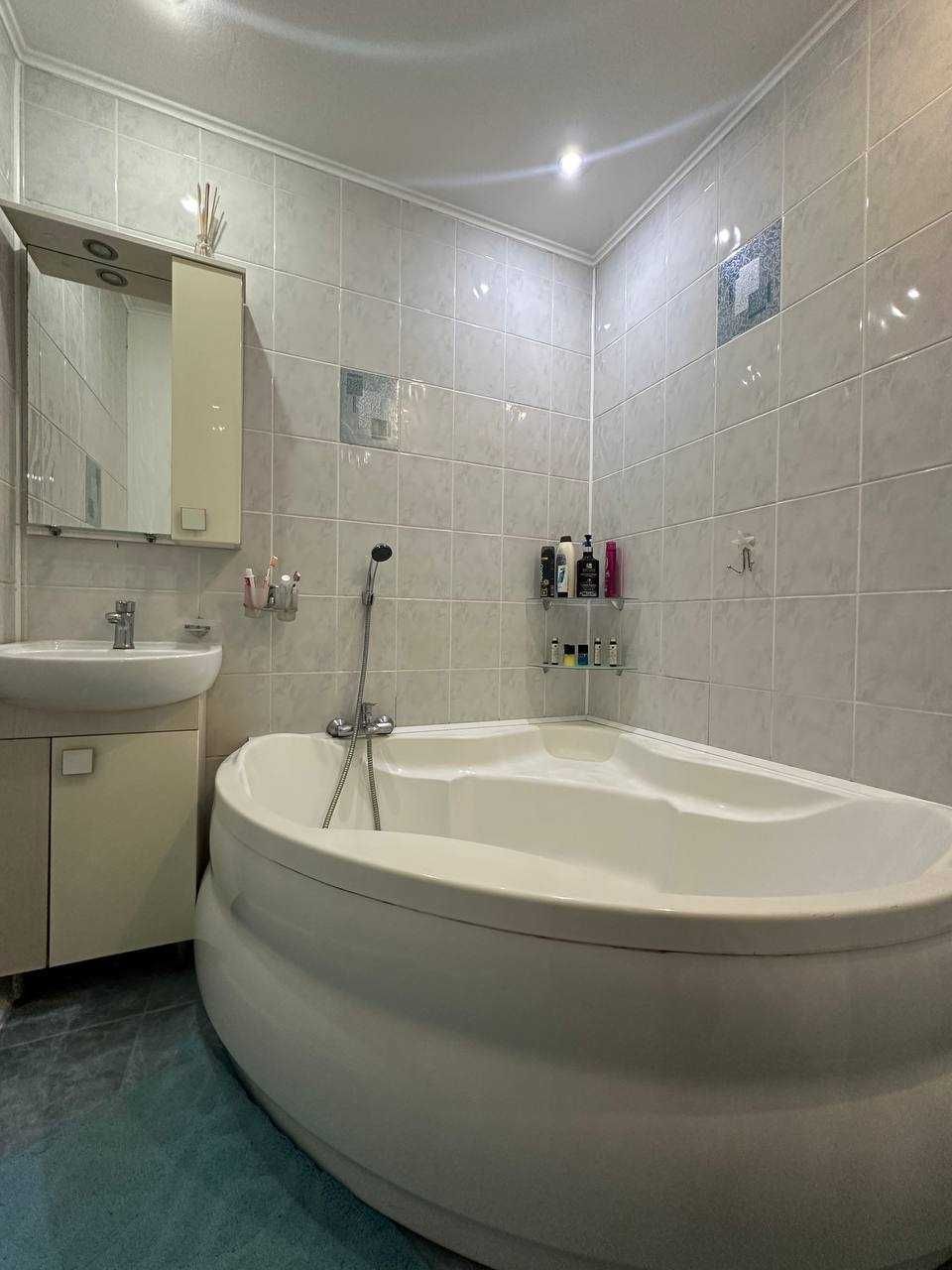 1-к квартира 51 м2 пр. Науки 94/5 Голосіївський Світло не відключають!