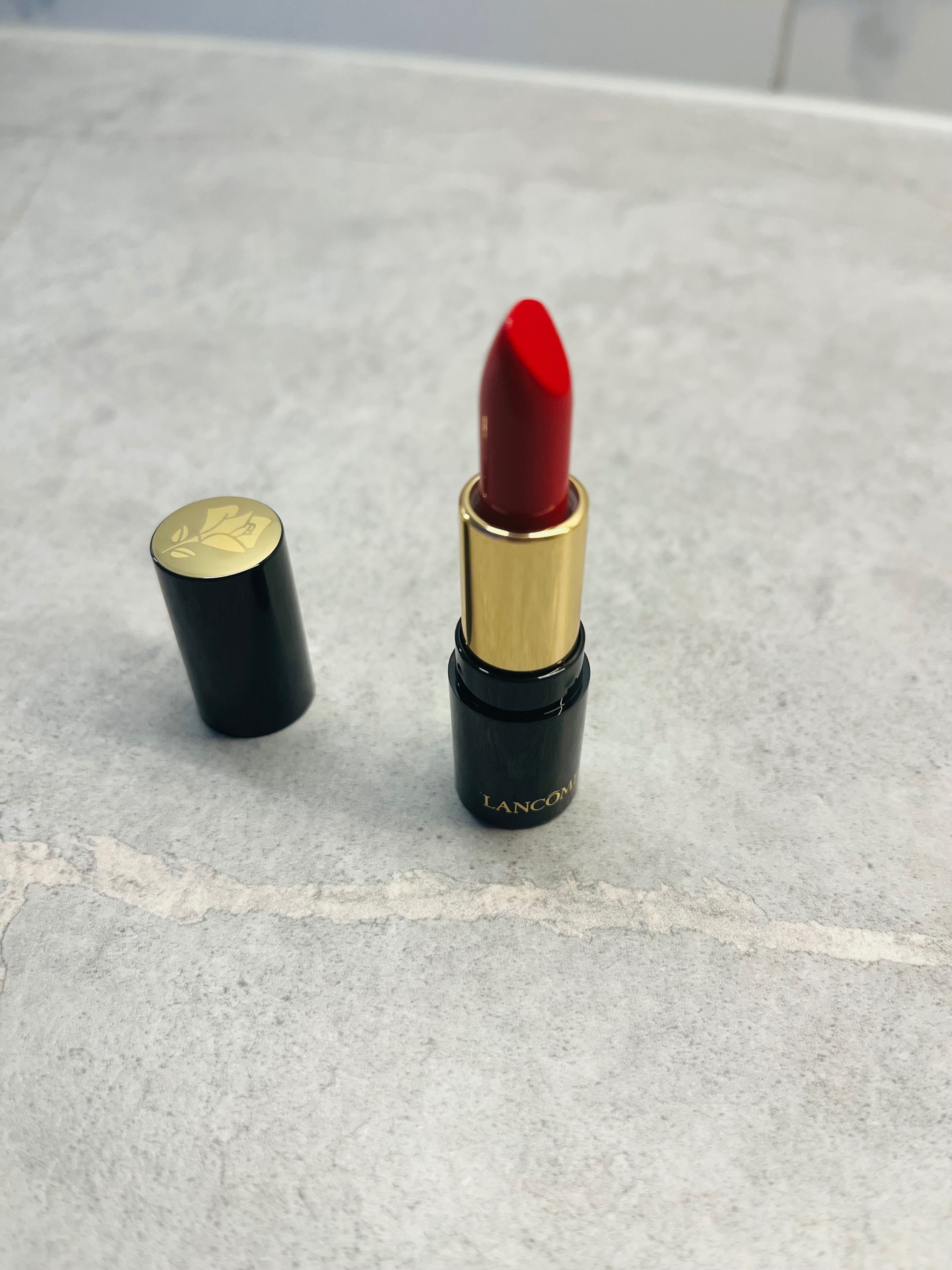 Lancome szminka 
L’Absolu Rouge Cream