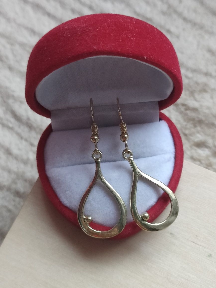 Kolczyki łezki kolczyki kropelki kolor złoty teardrop earrings