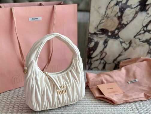 Torebka Miu Miu damska torba 196