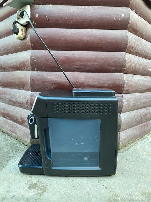 Кавомашина Phillips LatteGo EP2231 2022 рік магазин гарний стан