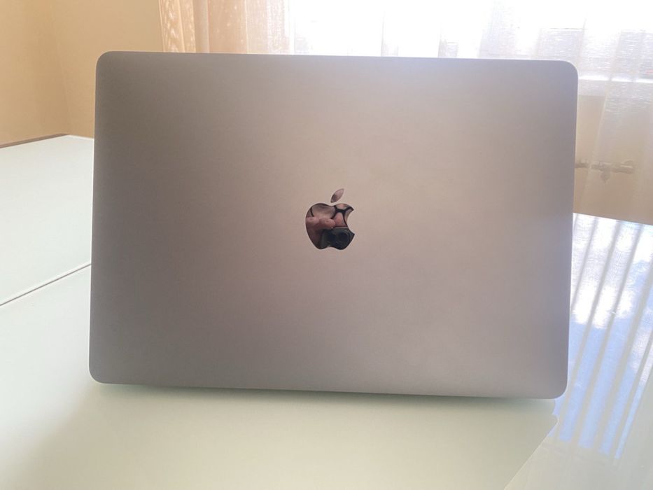MacBook Pro 13” (2019) – ідеальний стан