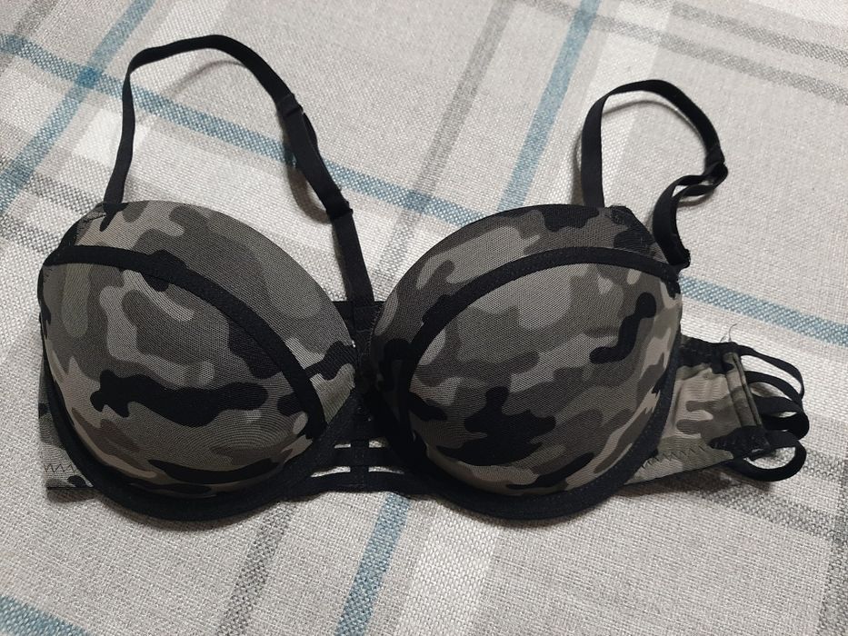Бюстгальтер в мілітарі принт