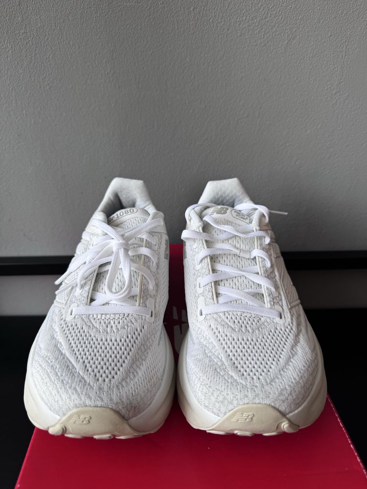 Кросівки жіночі New Balance 38,5p