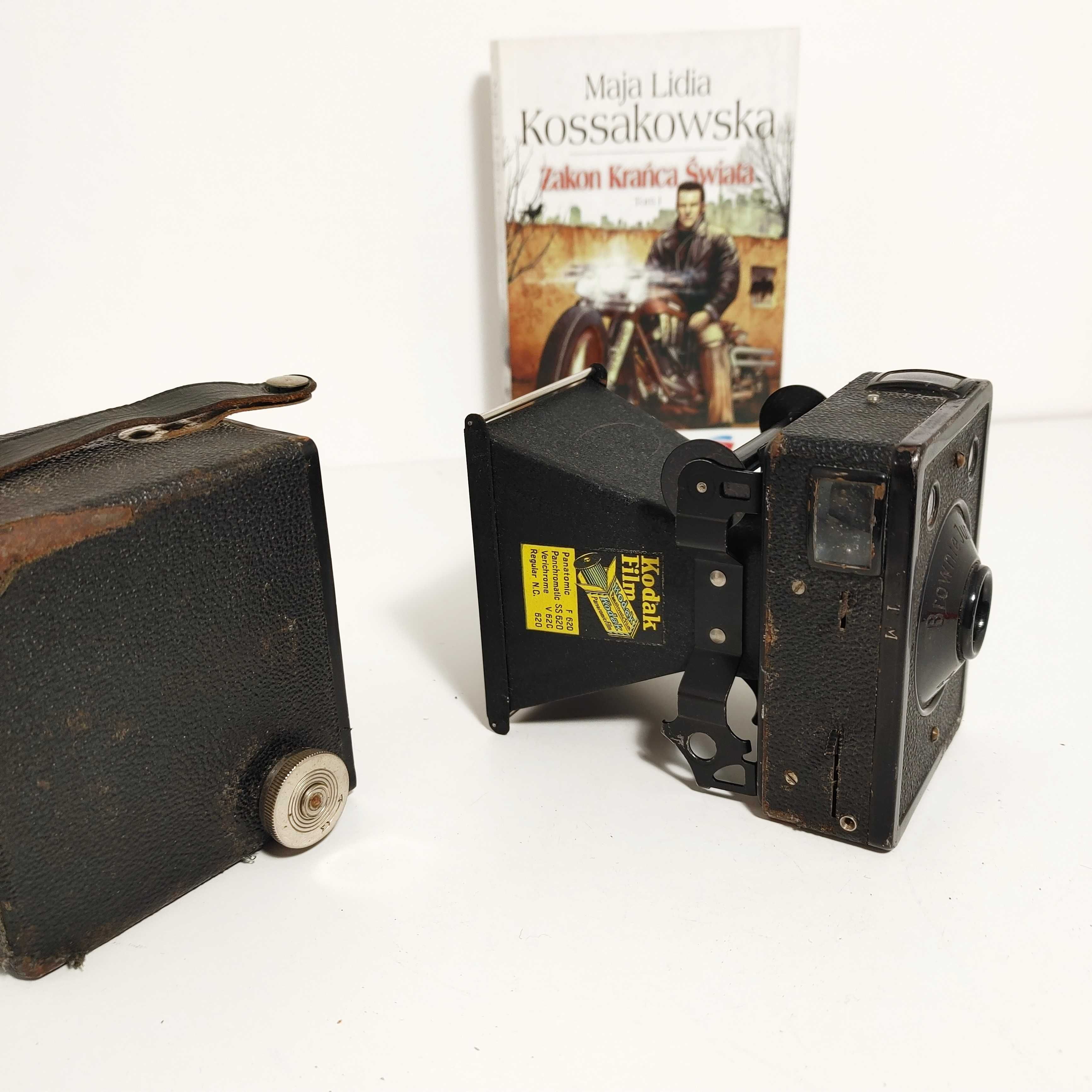 Pudełkowy aparat fotograficzny KODAK Box Brownie Junior 620 - wczesny