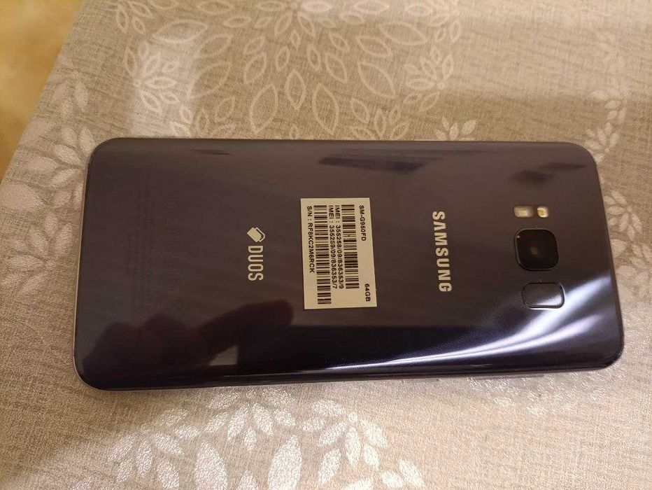 Телефон  Samsung  Galaxy S8