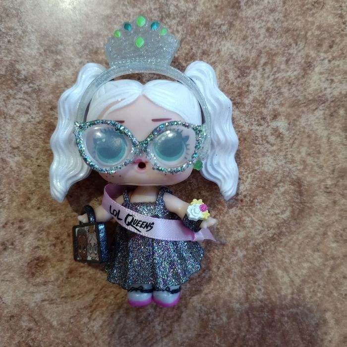 L.O.L. Surprise! серії Queens –  Оригінал лялька Королеви Лол Lol