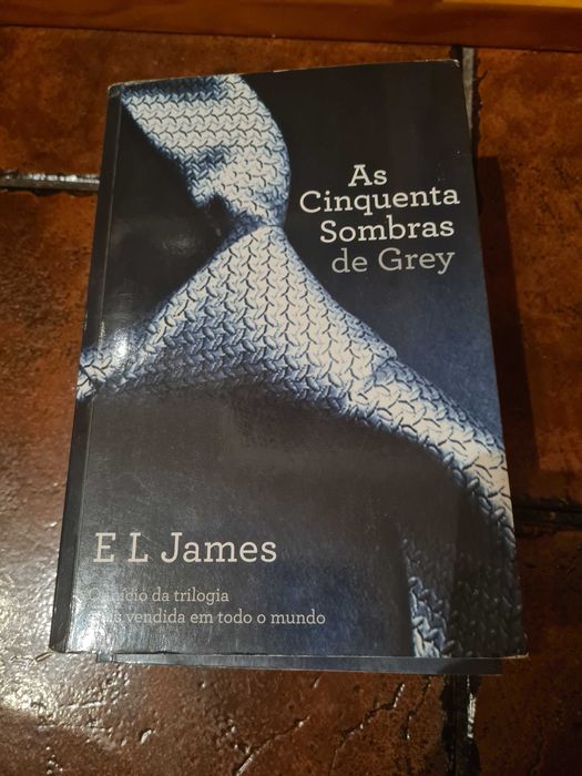 Livro As Cinquanta Sombras de Grey