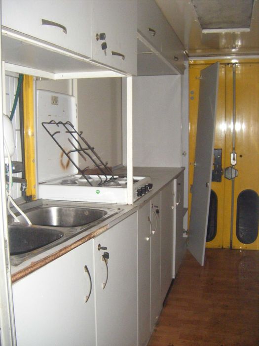 Kontener Garaż Schowek Kurnik   Zamykany Ocieplany Niemiecki Mobilny