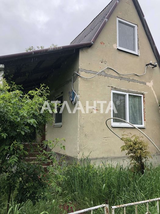 Будинок з банею та садом всього за 5 км від Львова — заїжджай і живи!