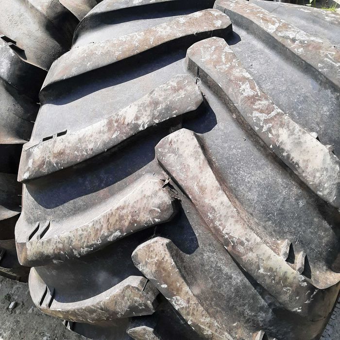700/40 R22,5 Ascenso б/у шини 2шт | 2506041