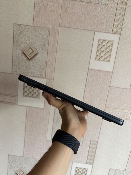 MacBook Air m2 16/256gb