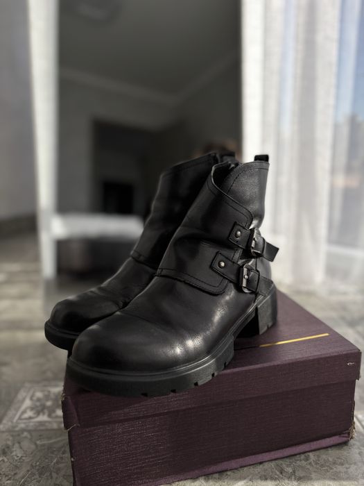 Зимові черевики на хутрі