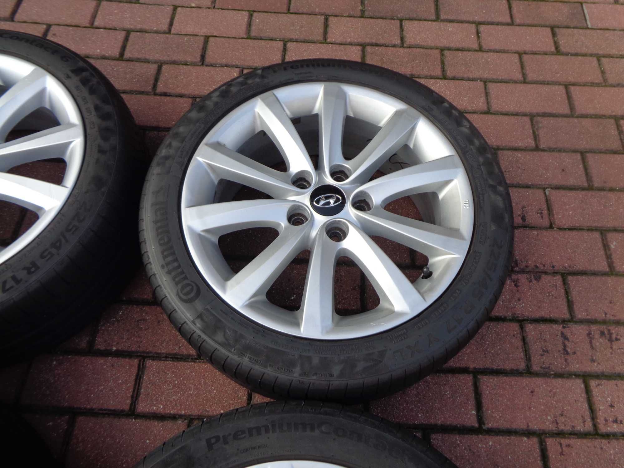 Alufelgi 17 Hyundai I30 I40 Kia Ceed Carens z oponami 20r sr 67mm ORG