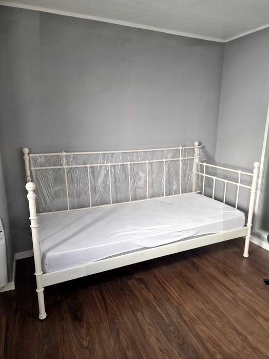 Cama de estrutura de ferro solteiro