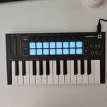 MIDI клавіатура Novation Launchkey Mini MK3