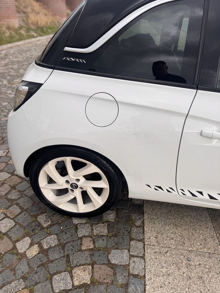 Opel Adam 1.4 niski przrbieg