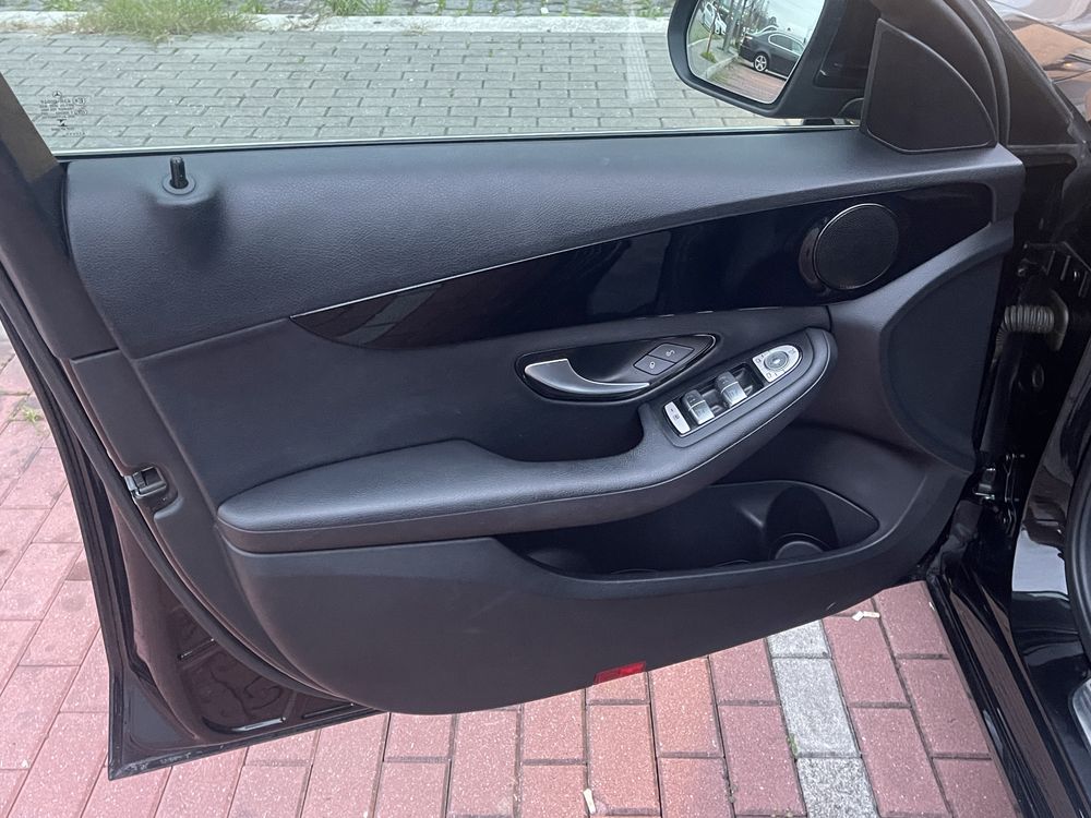Mercedes Benz C200d