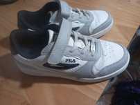 Zapatillas filla