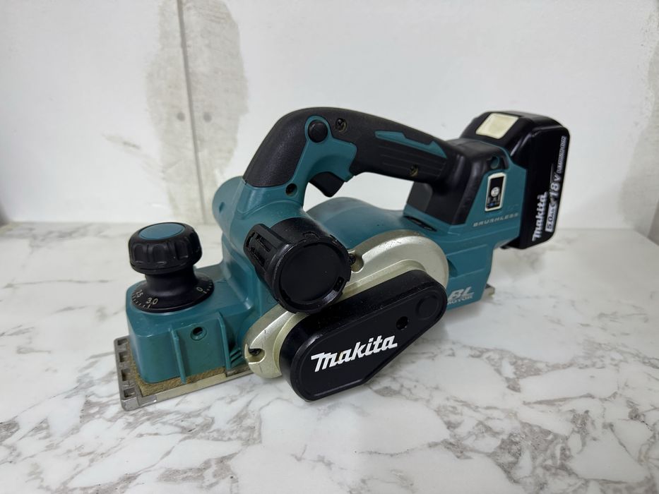 Strug hebelek Makita DKP181