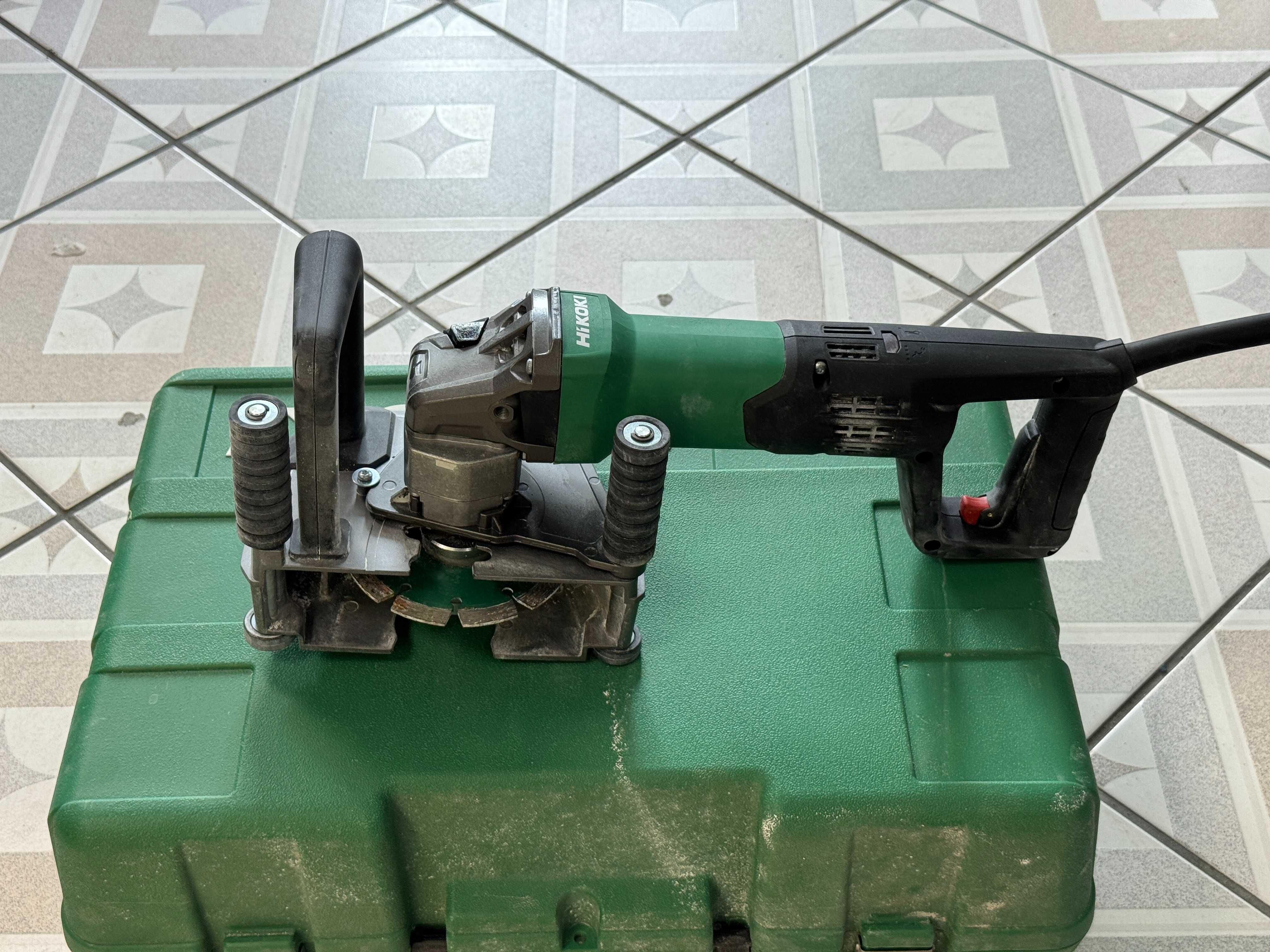 Bruzdownica Hikoki CM5MA