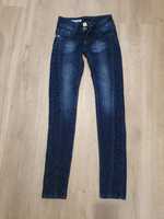 Granatowe jeansy S