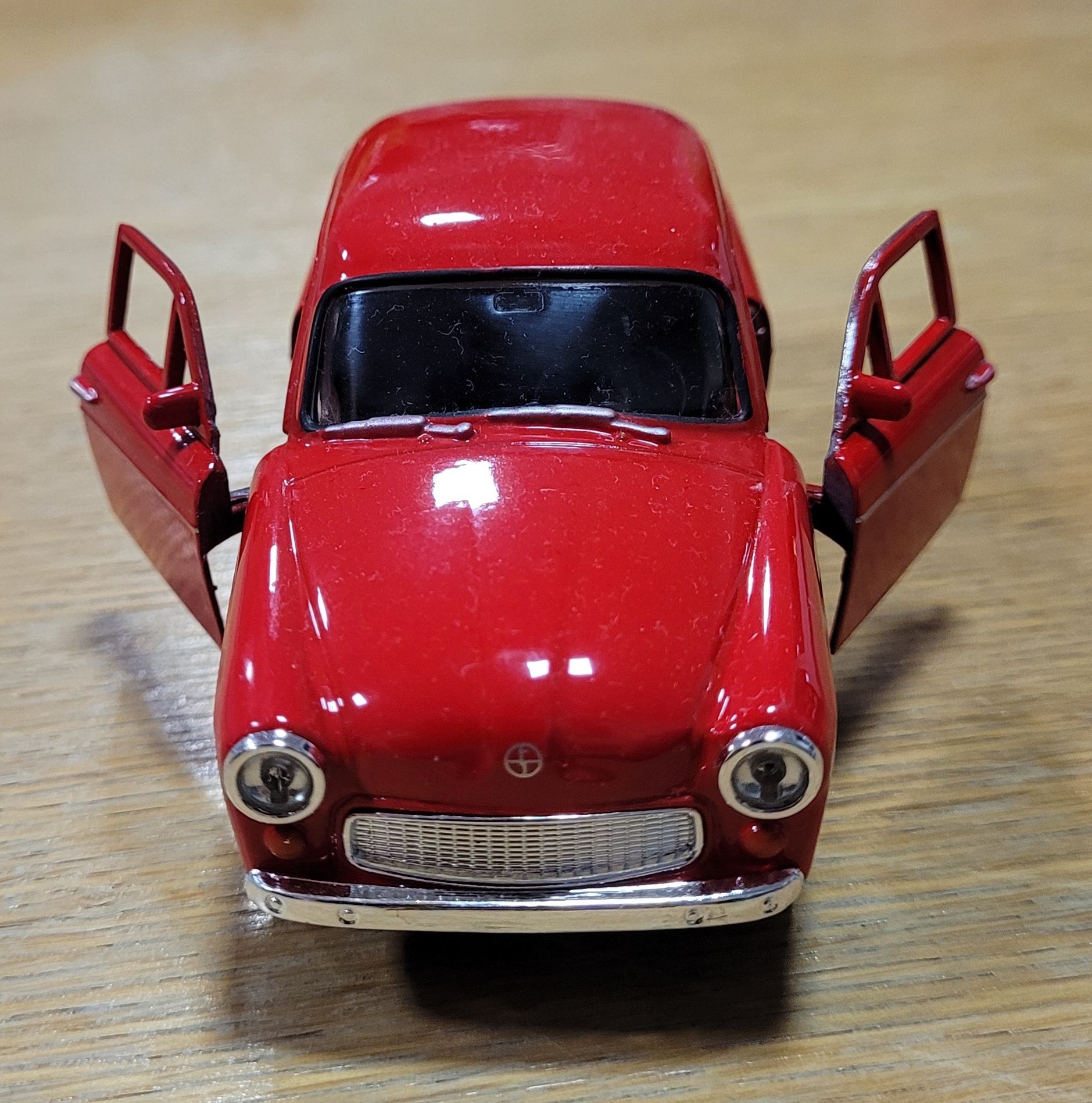 Model Syrena 105 około 12cm