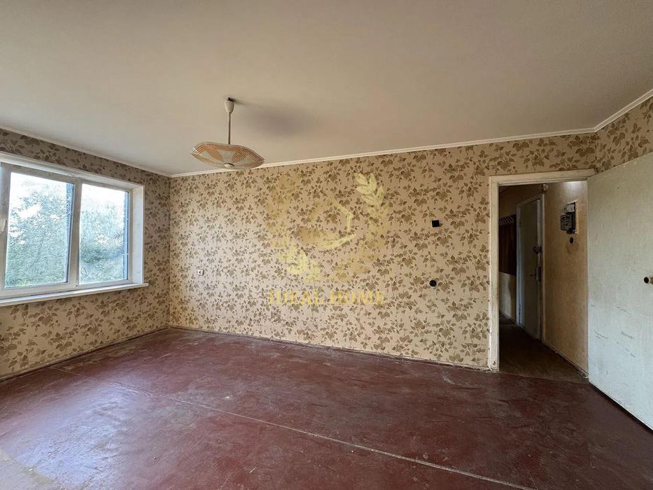 Продається 3-кімнатна квартира в Деснянському р-ні ( Лісовий масив )