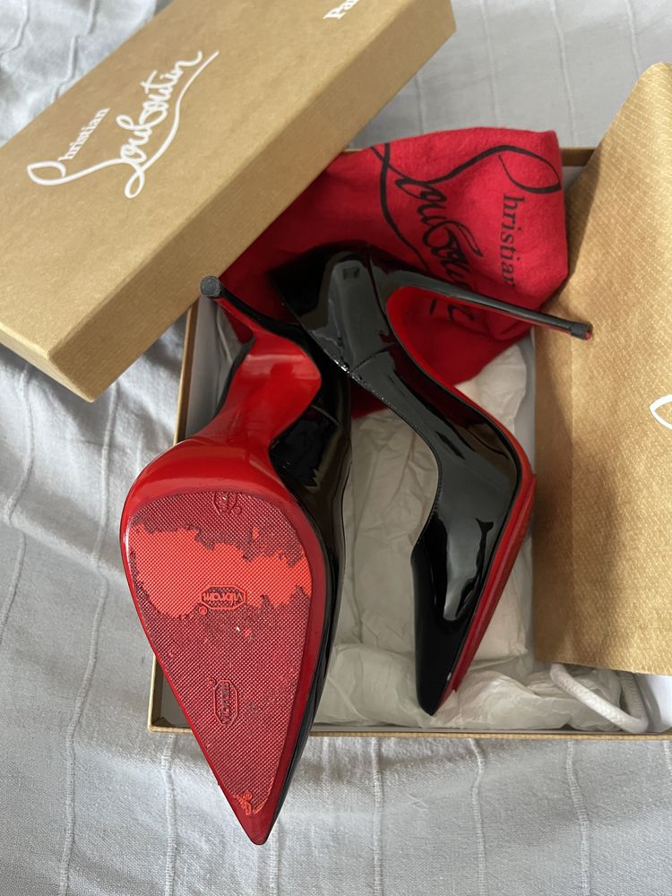 Sapatos alto Louboutin Original
