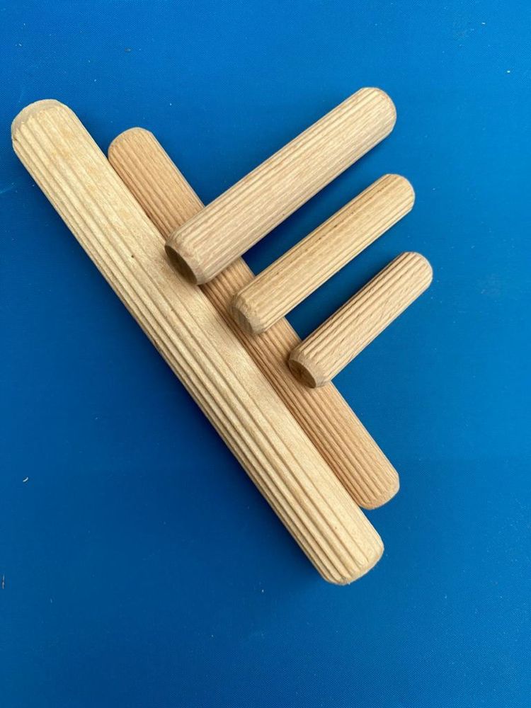 Kołki meblowe, drewniane, do drzwi fi 6,8,10,12,16