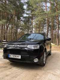 Mitsubishi Outlander 2013, дизель, 7 місць, повний привід