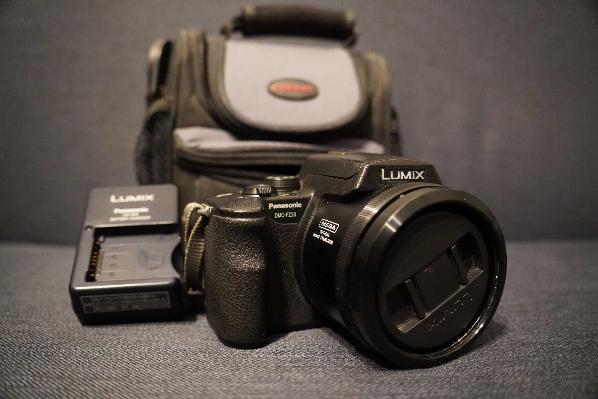 Aparat Panasonic Lumix DMC-FZ20 z torbą