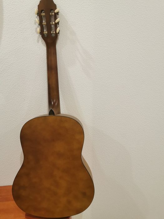 Guitarra em estado novo