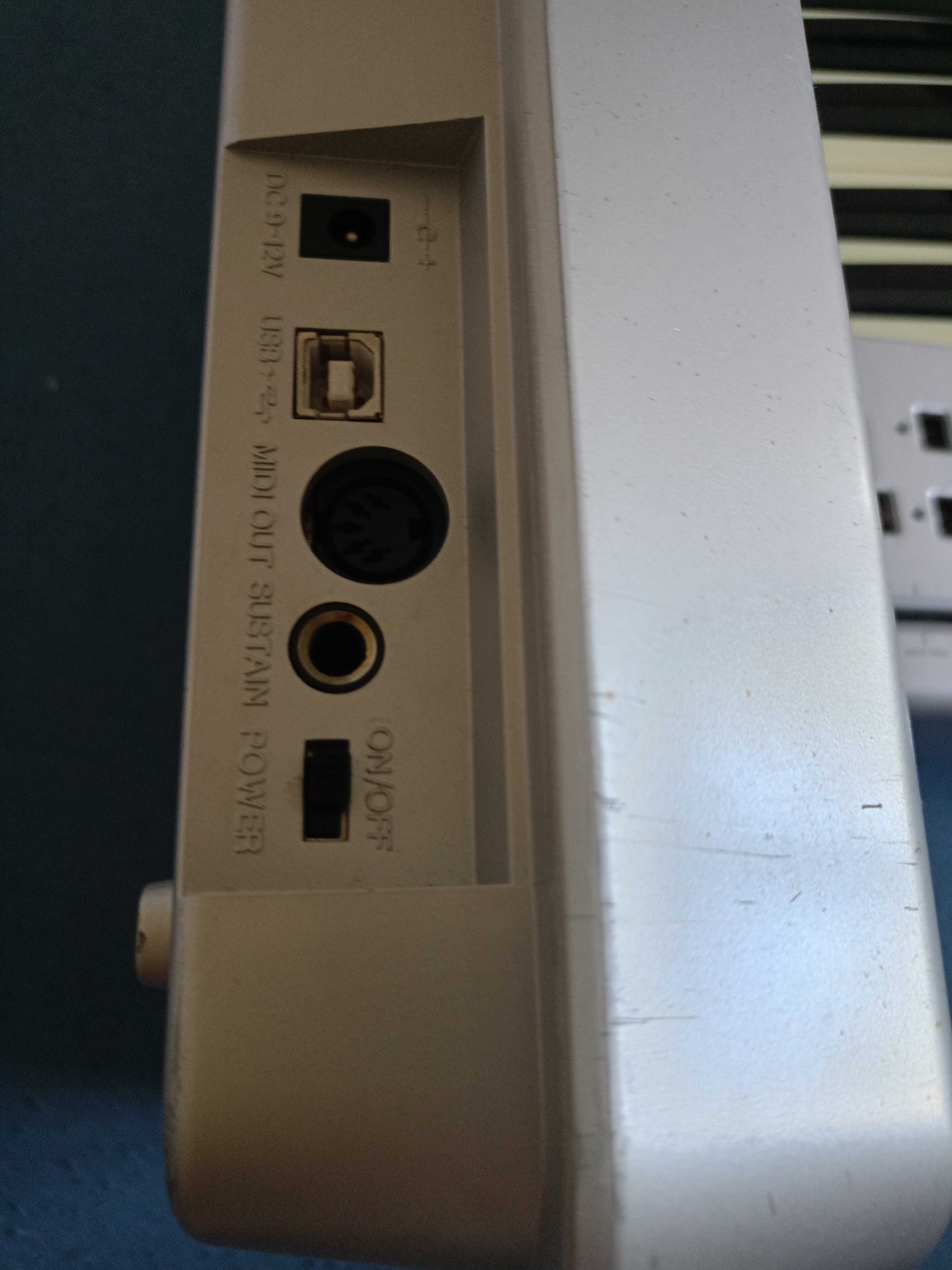 Keyboard MIDI M-Audio 61 es