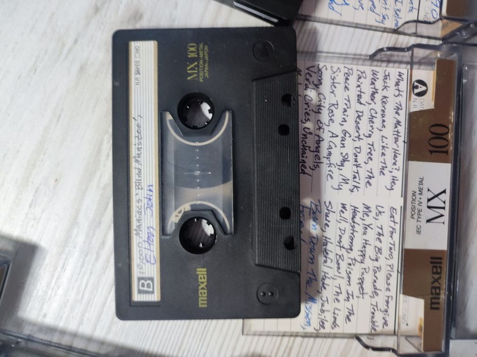 Аудіокасети Maxell MX 100