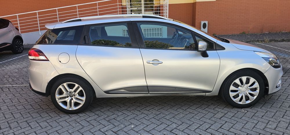 Renault Clio 1.5 dci impecável 18