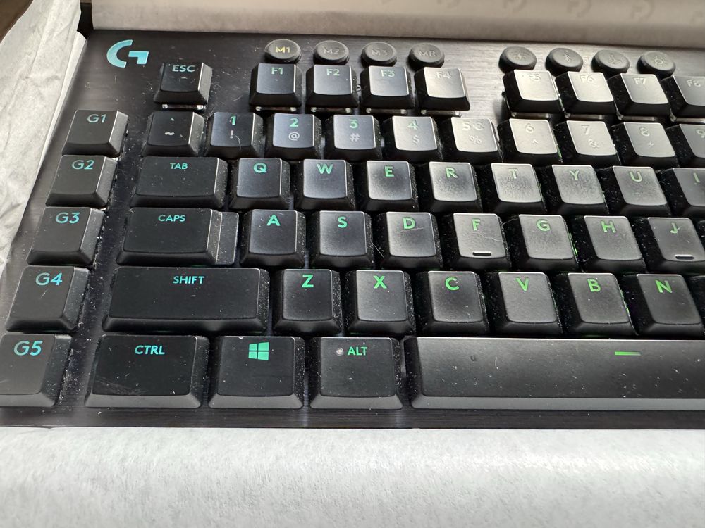 Klawiatura logitech G915 Lightspeed