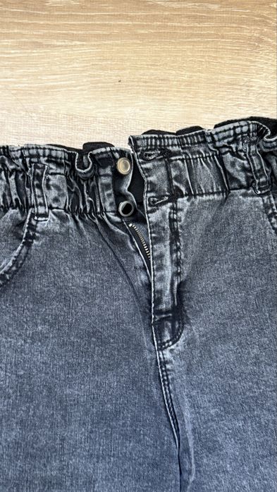 Дитячі джинси 154 розмір