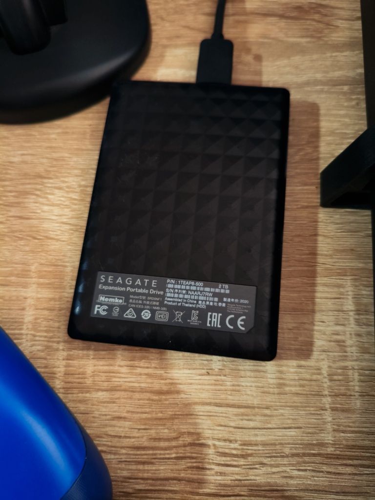 Sprzedam konsole PS4 Pro 3TB + google VR V2 + Gry i 3 pady