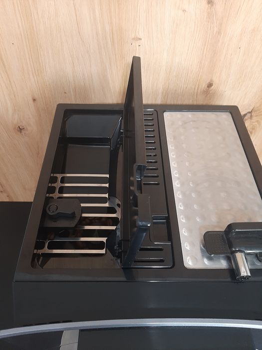 Кавовий апарат кавомашина Delonghi ESAM 5500 Cappuccino