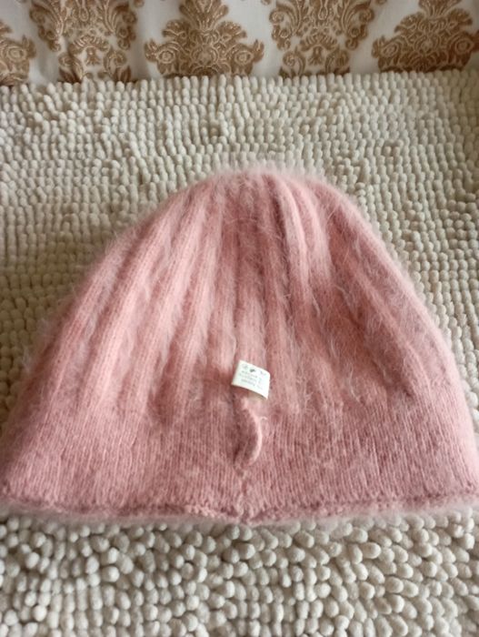 Шапка  ангора 2 шт  цвет экрю нудовый и молочный